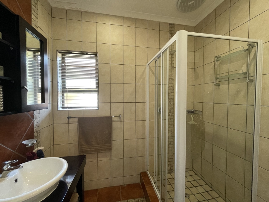 4 Bedroom Property for Sale in Country Club Western Cape